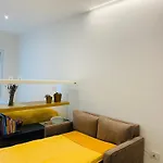 Апартаменти Domus13-with Private Parking Барі