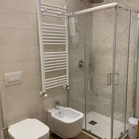 Domus13-with Private Parking Daire Bari