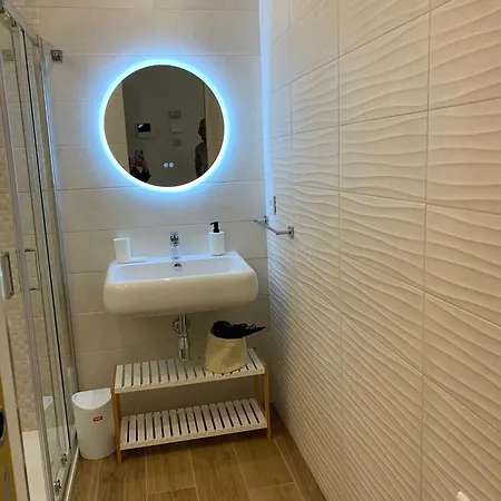 Domus13-with Private Parking 公寓 *