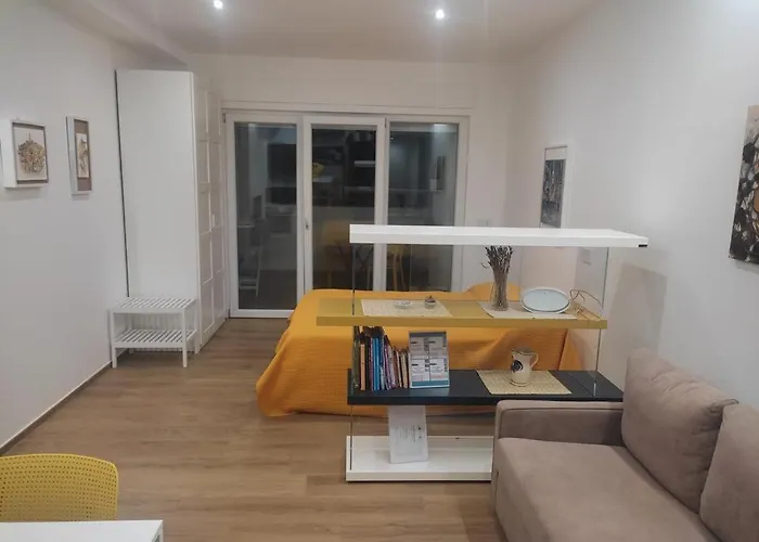 Domus13-with Private Parking *