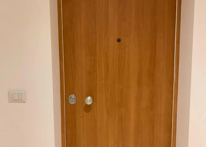 Domus13-with Private Parking Appartement *