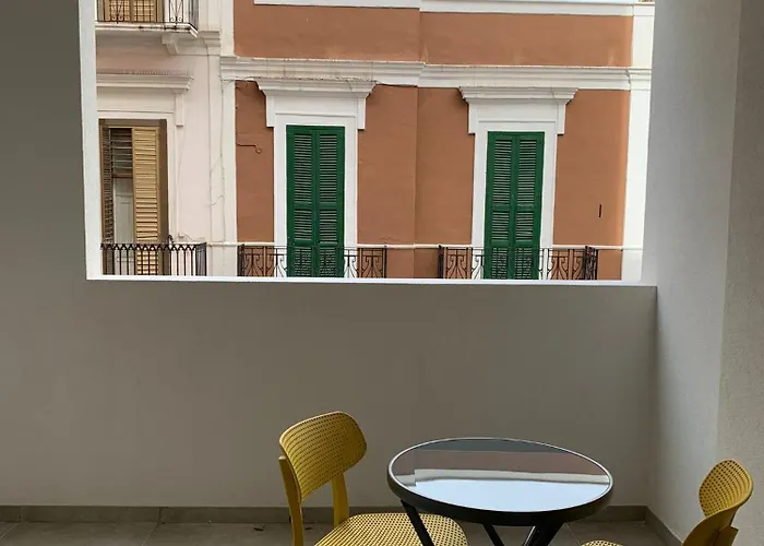 Domus13-with Private Parking Appartement Bari